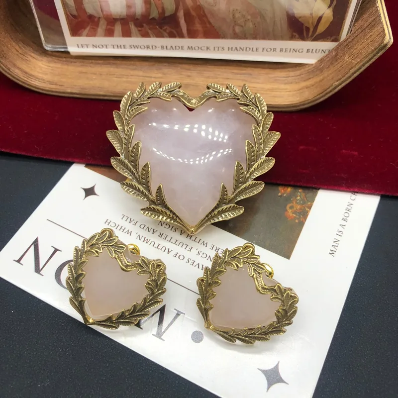 Simple Style Classic Style Alloy Turquoise Rose Quartz Leaves Red Heart Women's Earrings Brooches display picture 2
