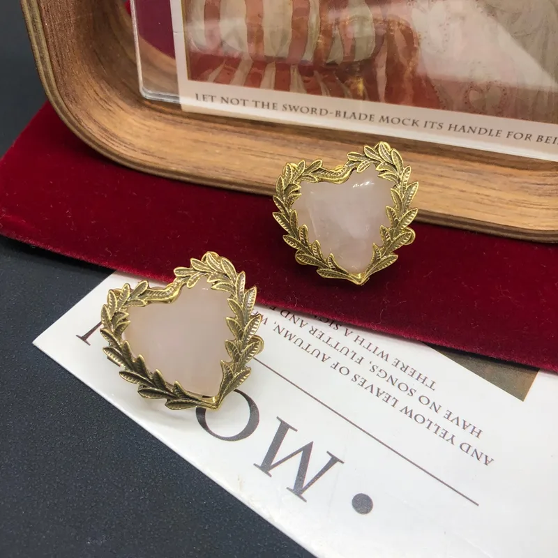 Simple Style Classic Style Alloy Turquoise Rose Quartz Leaves Red Heart Women's Earrings Brooches display picture 6
