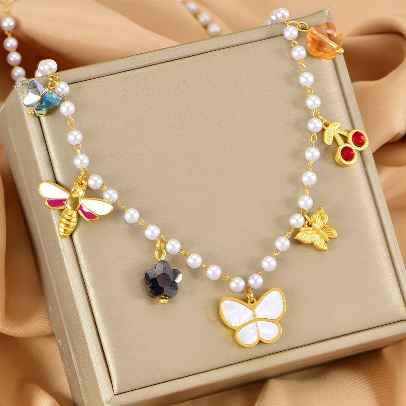 Abeja Mariposa Elegante Dulce Acero Inoxidable 304 Collar Con Múltiples Dijes Venta Al Por Mayor display picture 4