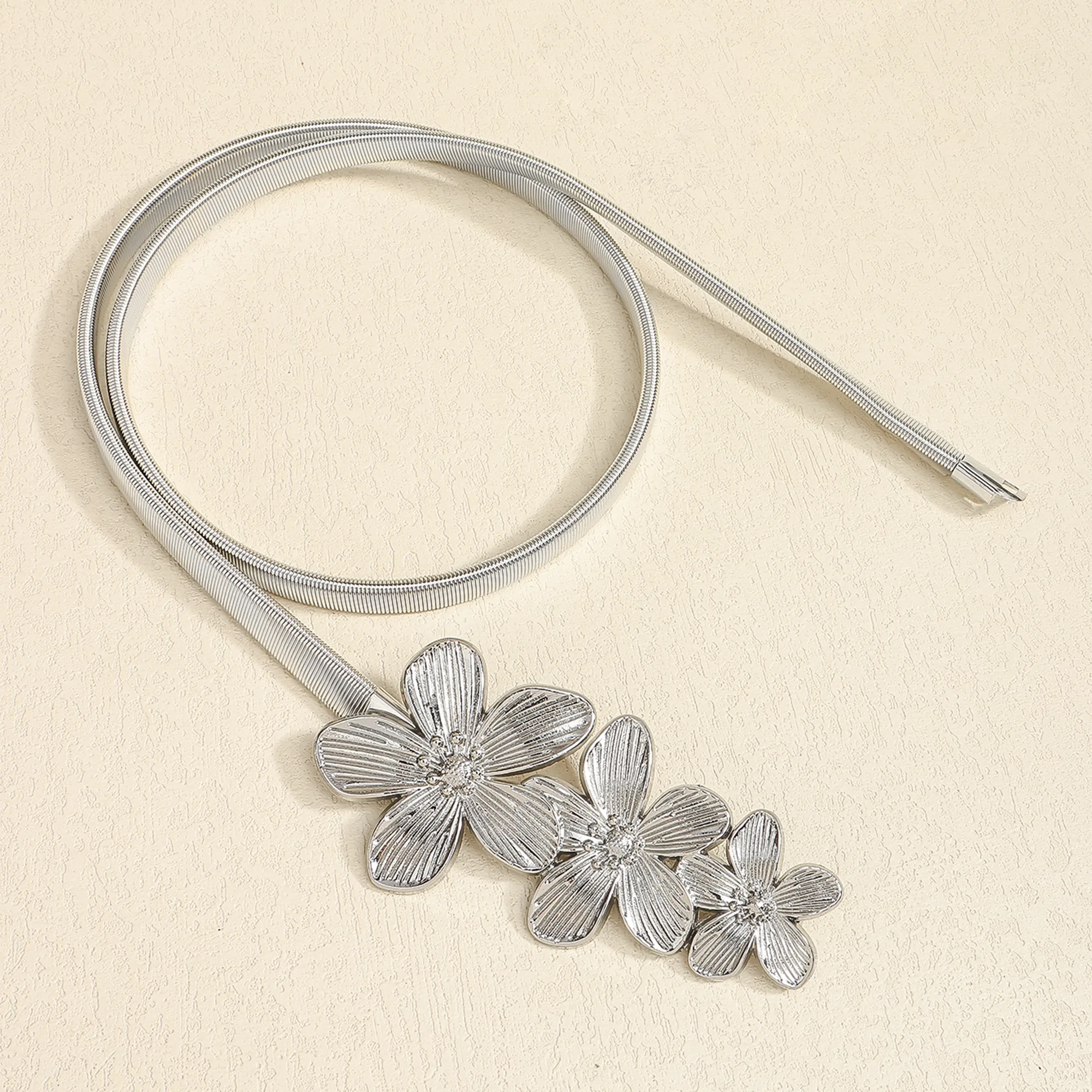 Femmes Élégant Rétro Style Vintage Alliage Alliage Boucle Chaîne Ceintures display picture 9