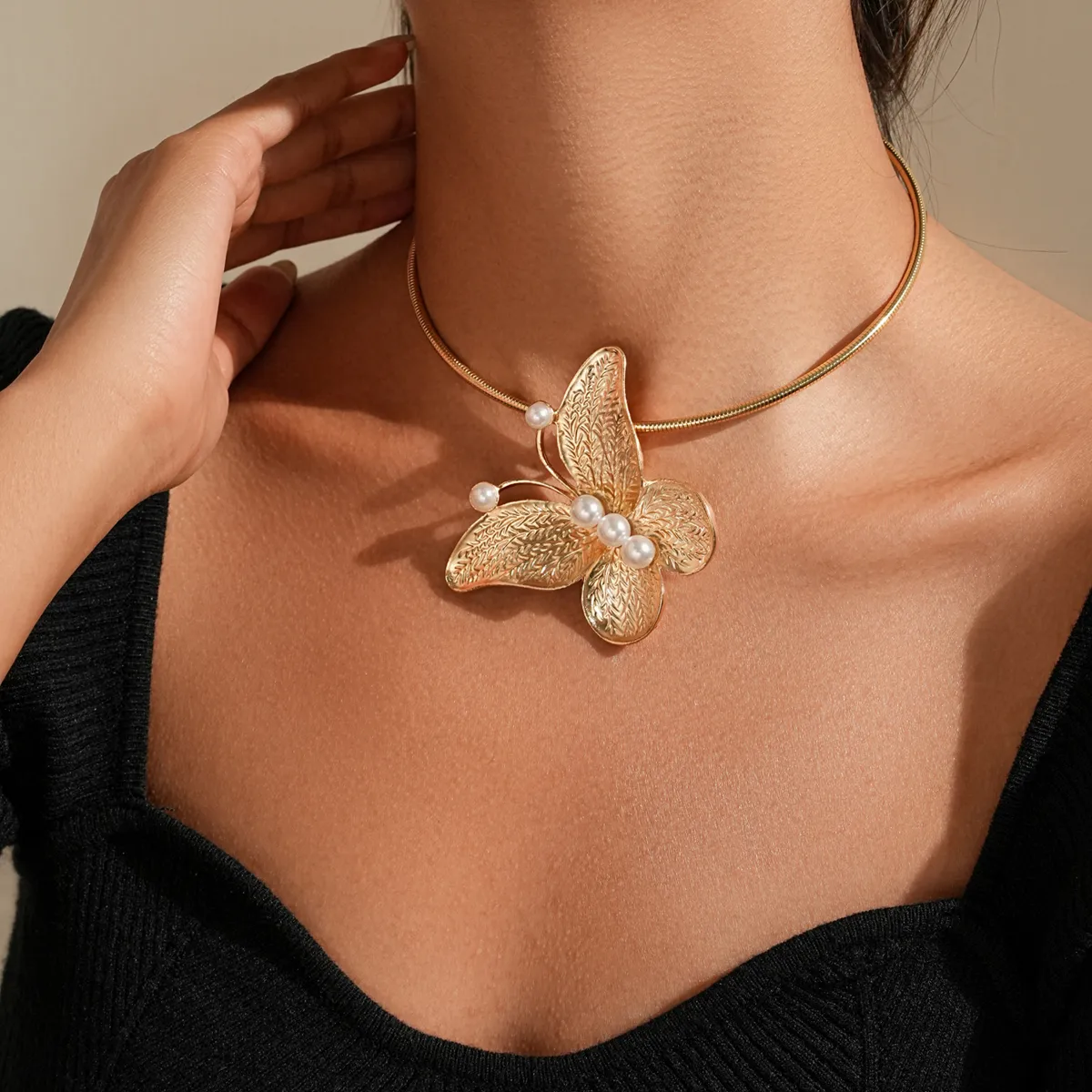 Mariposa Glamour Estilo Vintage Señora Aleación Gargantilla Venta Al Por Mayor display picture 3