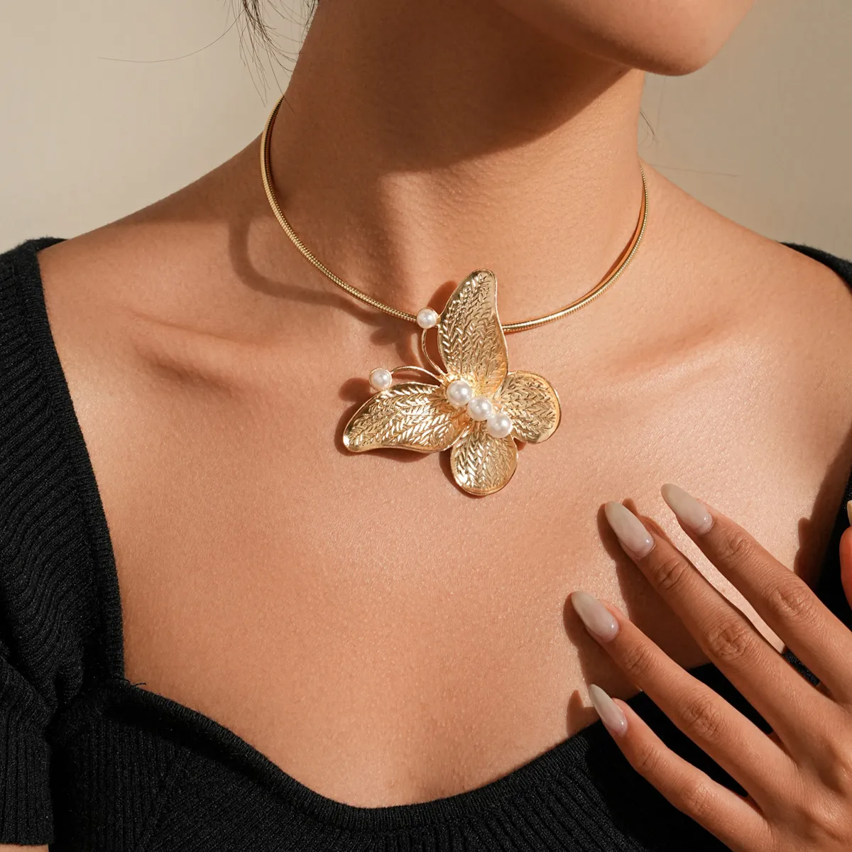 Mariposa Glamour Estilo Vintage Señora Aleación Gargantilla Venta Al Por Mayor display picture 4