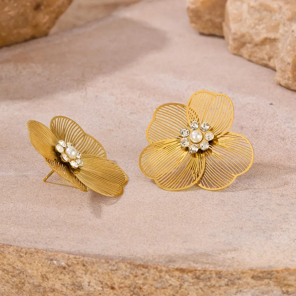 1 Pair Solid Color Simple Style 304 Stainless Steel 18K Gold Plated Artificial Rhinestones Plating Inlay Ear Studs display picture 3