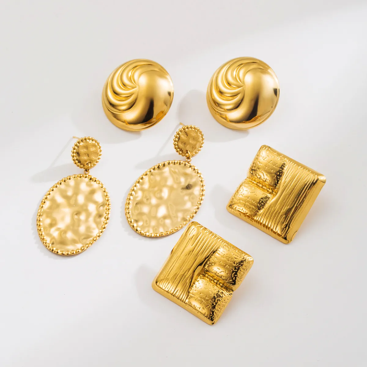 1 Paire Couleur Unie Exagéré Brillant Acier Inoxydable 304 Placage Boucles D'oreilles display picture 6