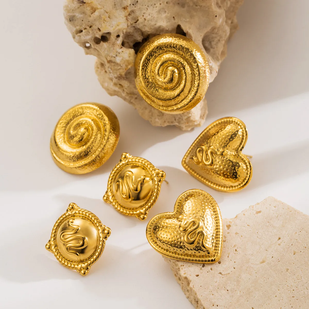 1 Paire Couleur Unie Style Moderne Style De Luxe À Prix Abordable Acier Inoxydable 304 Placage Boucles D'Oreilles display picture 4