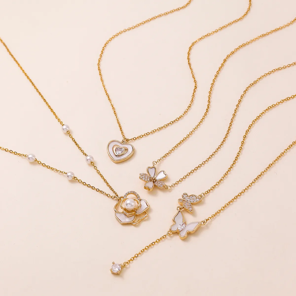 Heart Shape Flower Butterfly Queen Romantic Shiny Copper Pendant Necklace Lobster Trigger Clasp Closure display picture 2