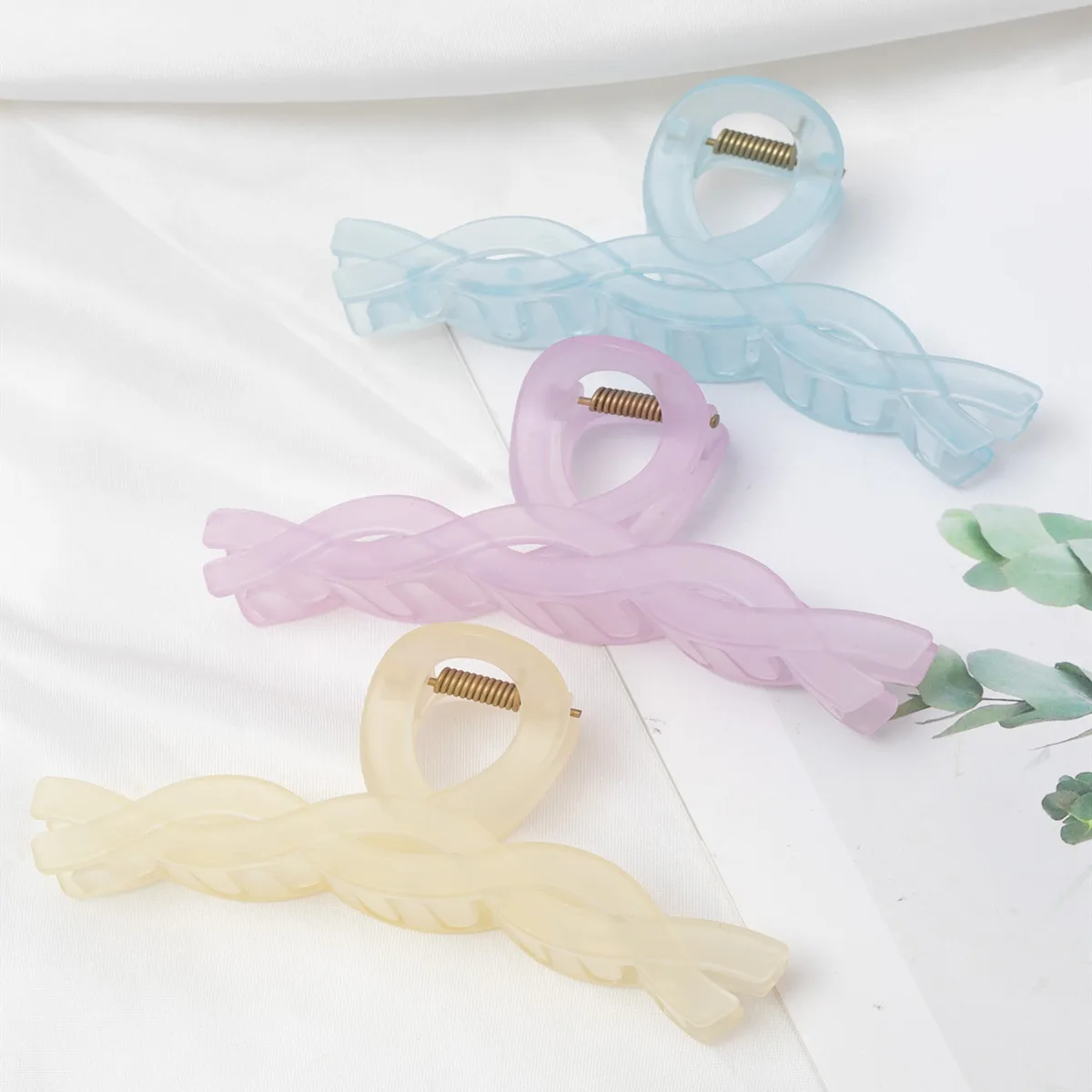 Mujeres Color Sólido Elegante Plástico/resina Garras De Pelo display picture 1