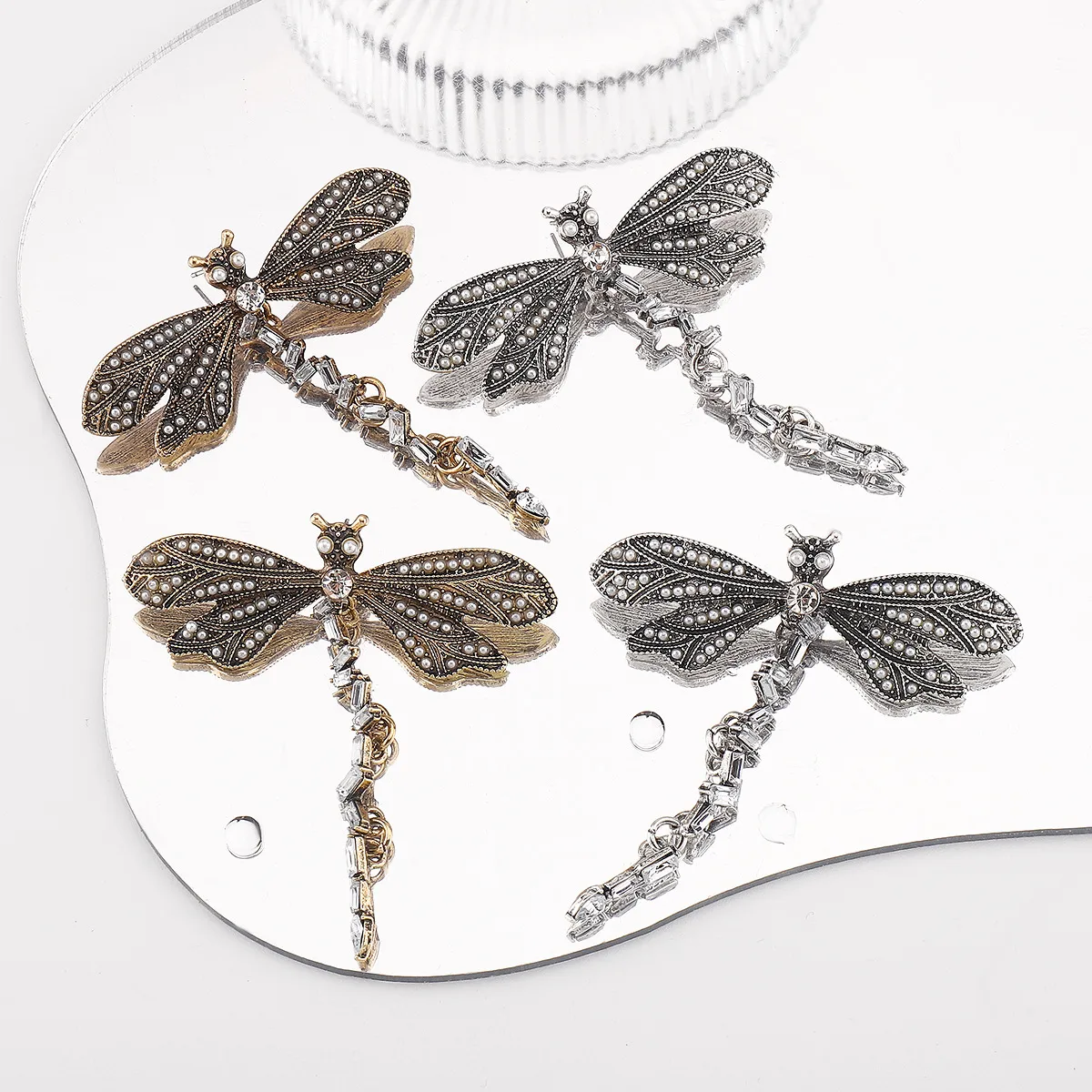 1 Pair Dragonfly Classical Retro Brass Diamond Drop Earrings display picture 3