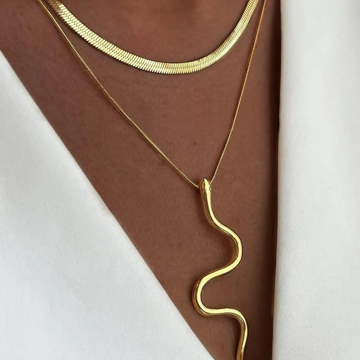 Snake Elegant Vintage Style Simple Style Alloy Long Necklace Wholesale display picture 1
