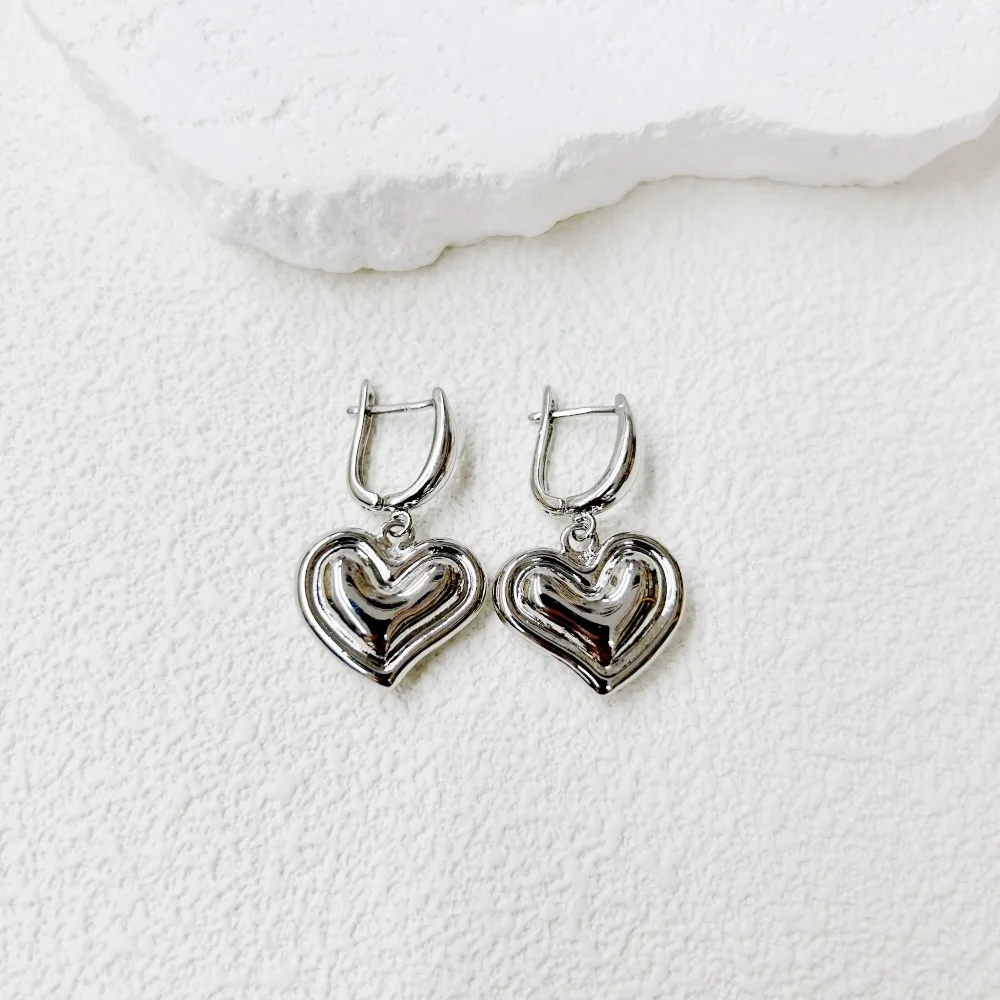1 Pair Oval Red Heart Elegant Princess Cute Copper 18K Gold Plated Plating Drop Earrings display picture 4