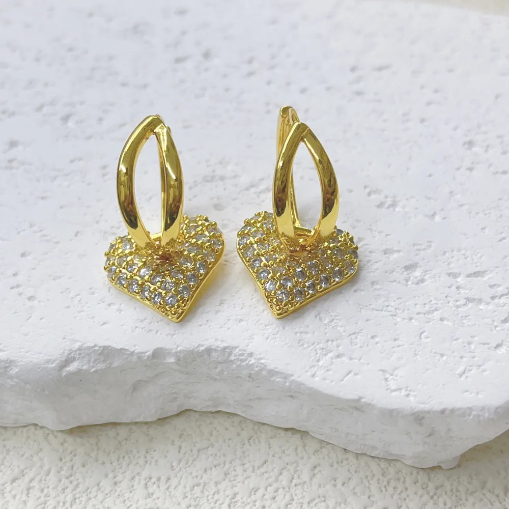 1 Pair Red Heart Elegant Glam Modern Style Copper 18K Gold Plated Zircon Plating Drop Earrings display picture 4