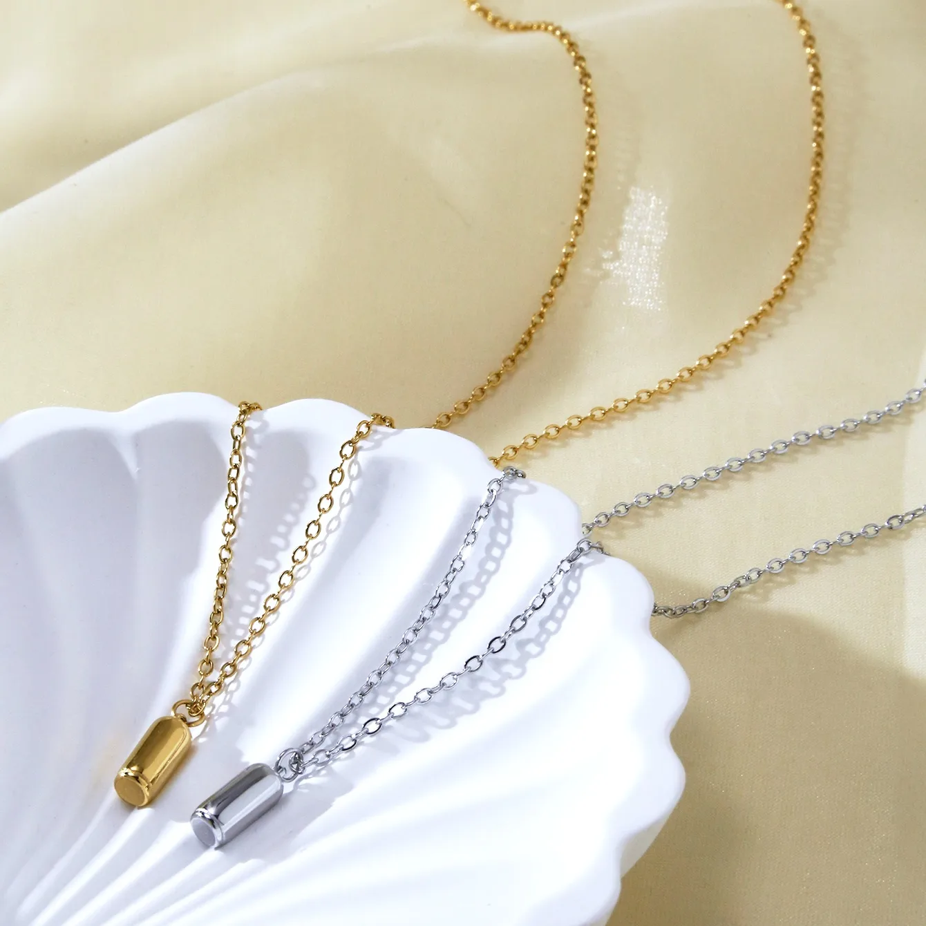 Geométrico Elegante Señora Acero Inoxidable 304 Chapados En Oro De 18K Collar Colgante Cierre Con Gatillo De Langosta display picture 4