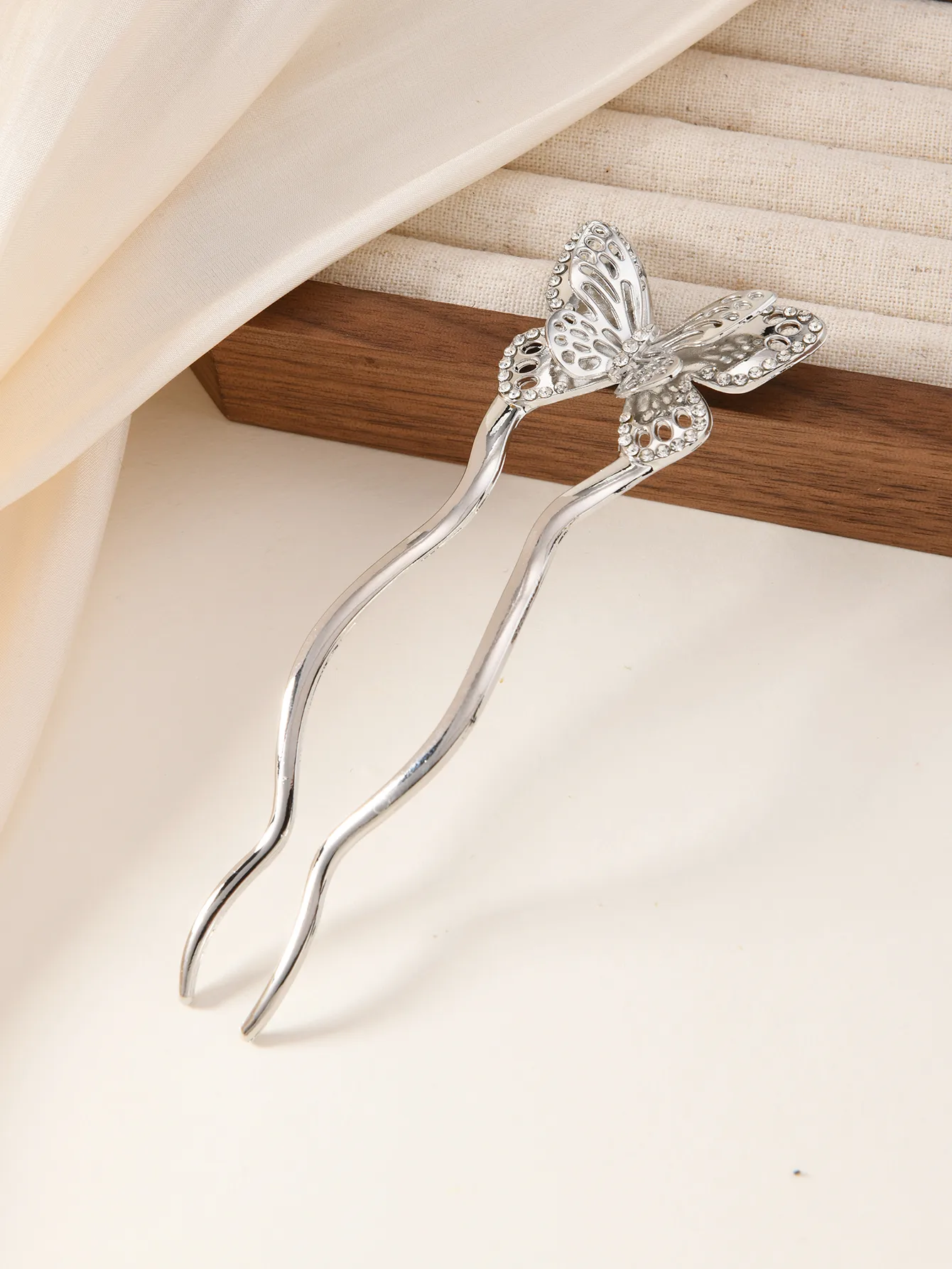 Women's Butterfly Modern Style Alloy Hair Sticks display picture 6