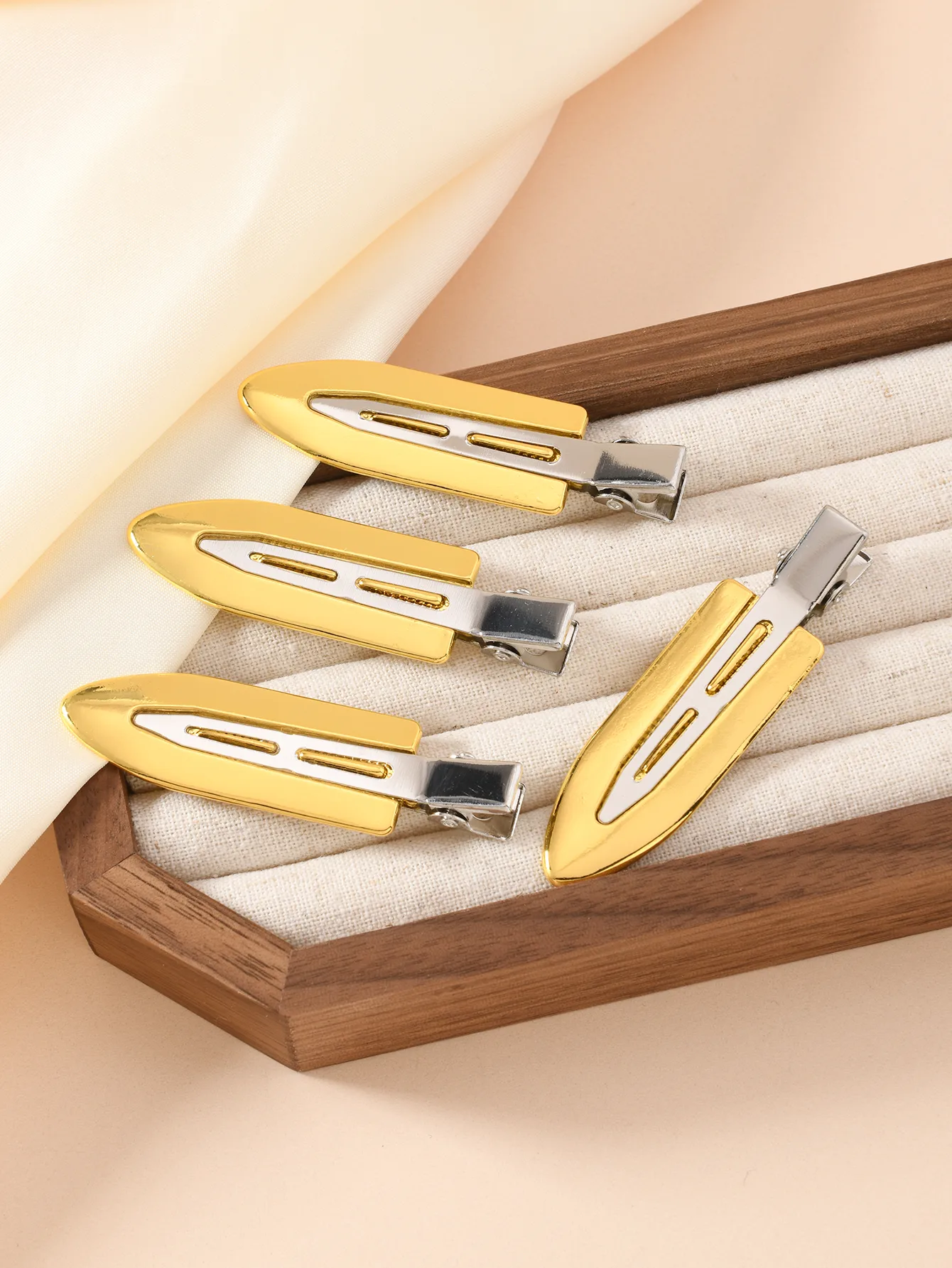 Femmes Couleur Unie Style Moderne Alliage Pince À Cheveux display picture 3