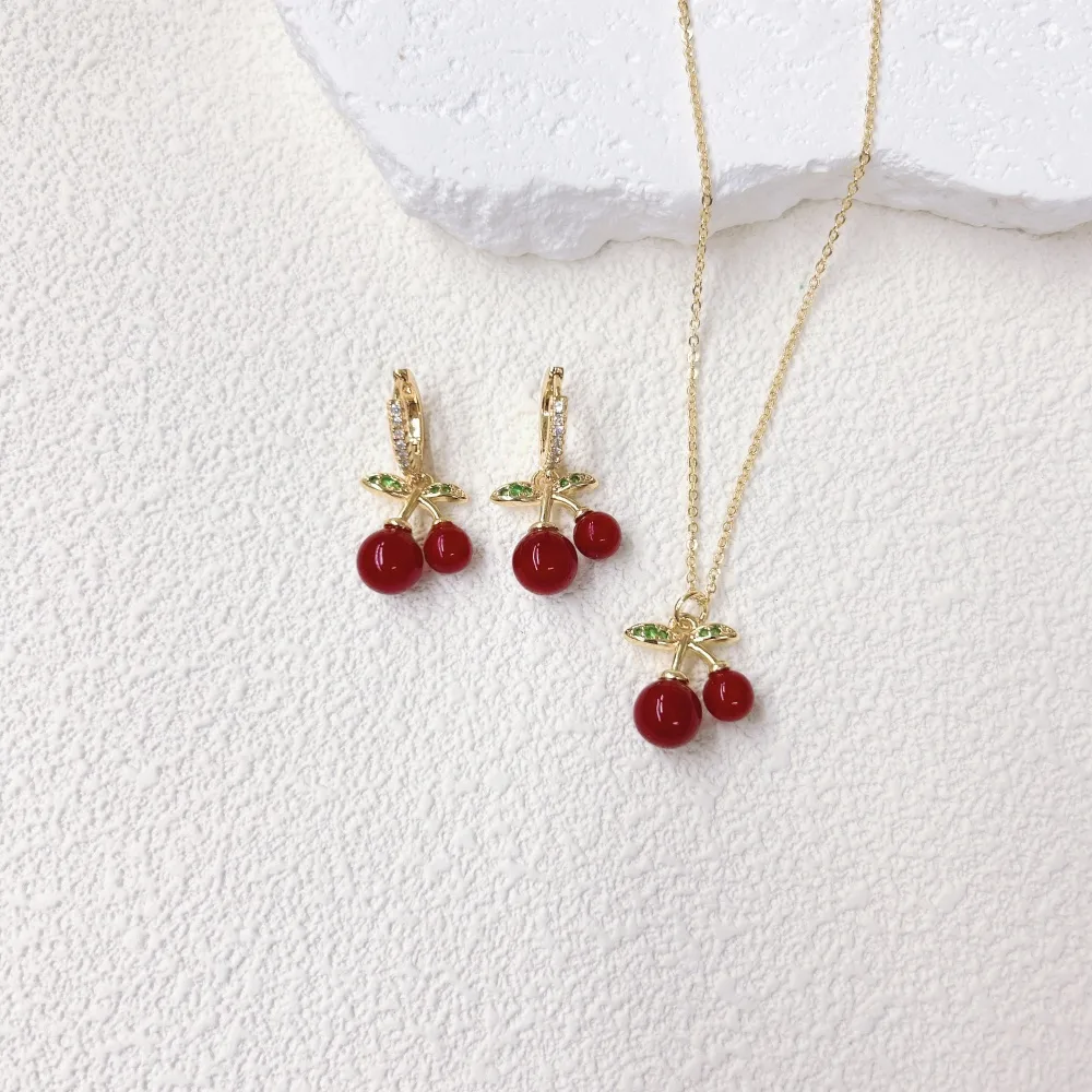 Élégant Femme Reine Le Cuivre Cerise Coeur Rouge Noeud D'Arc Placage Résine Zircon Plaqué Or 18K Femmes Ensemble De Bijoux display picture 4
