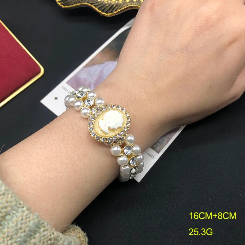 Elegant Vintage Style Wedding Artificial Gemstones Artificial Pearl Alloy Avatar Inlay Pearl Women's Jewelry Set display picture 10