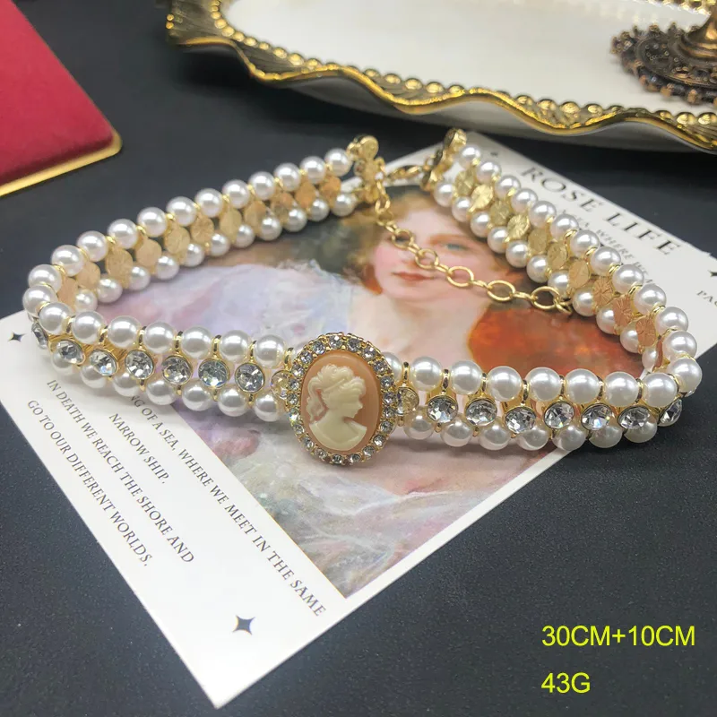 Elegant Vintage Style Wedding Artificial Gemstones Artificial Pearl Alloy Avatar Inlay Pearl Women's Jewelry Set display picture 3