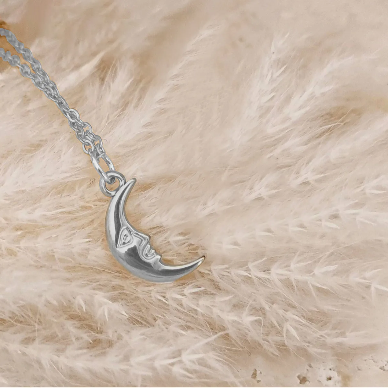 Soleil Lune Décontractée Élégant Femme Acier Inoxydable 304 Pendentif Fermeture À Boucle De Type Homard display picture 7