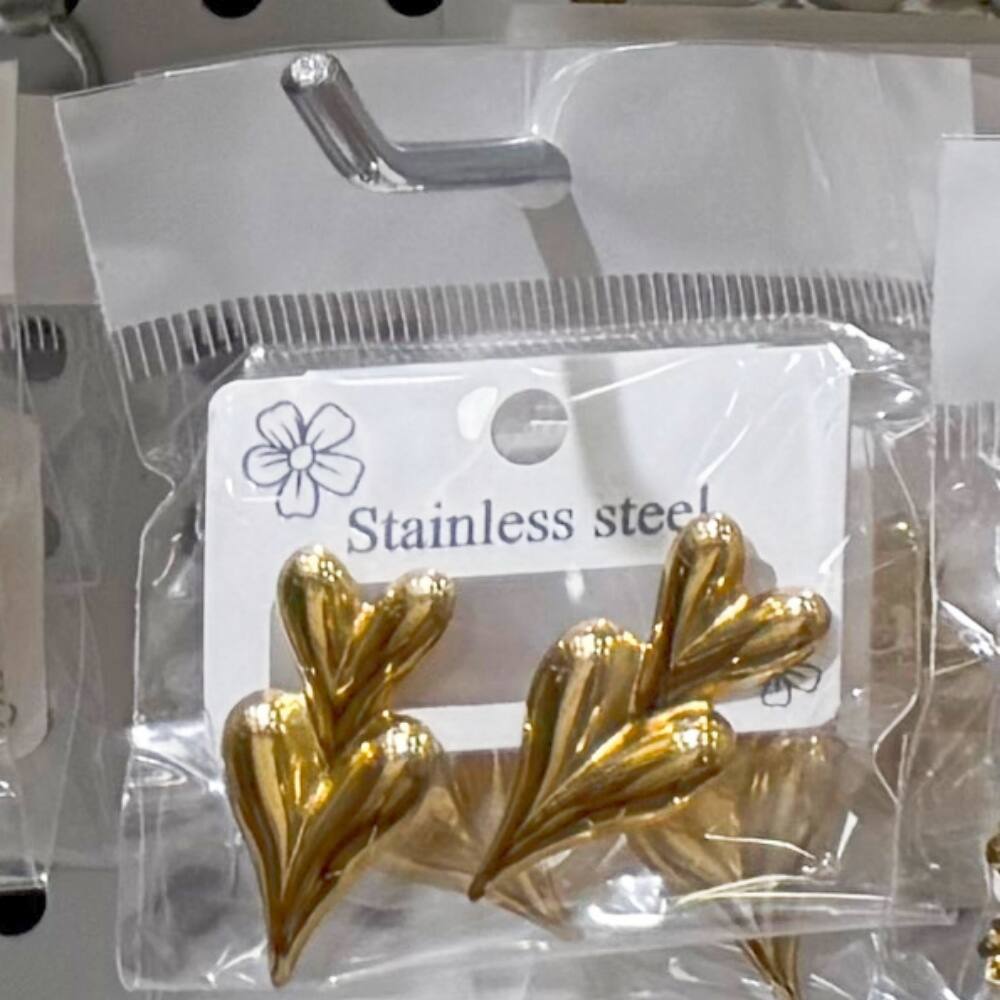 1 Paire Forme De Cœur Élégant Femme Vacances Acier Inoxydable 304 Plaqué Or 18K Placage Boucles D'Oreilles display picture 3