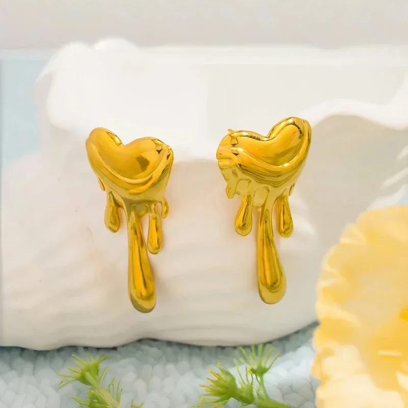 1 Paire Forme De Cœur Élégant Femme Vacances Acier Inoxydable 304 Plaqué Or 18K Placage Boucles D'Oreilles display picture 2