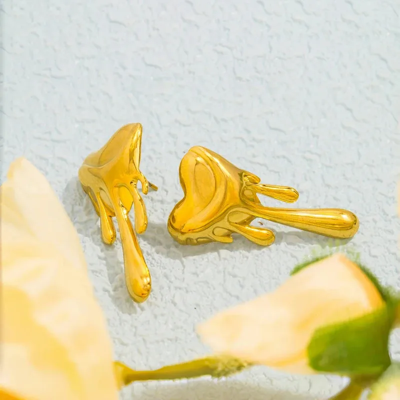 1 Paire Forme De Cœur Élégant Femme Vacances Acier Inoxydable 304 Plaqué Or 18K Placage Boucles D'Oreilles display picture 3