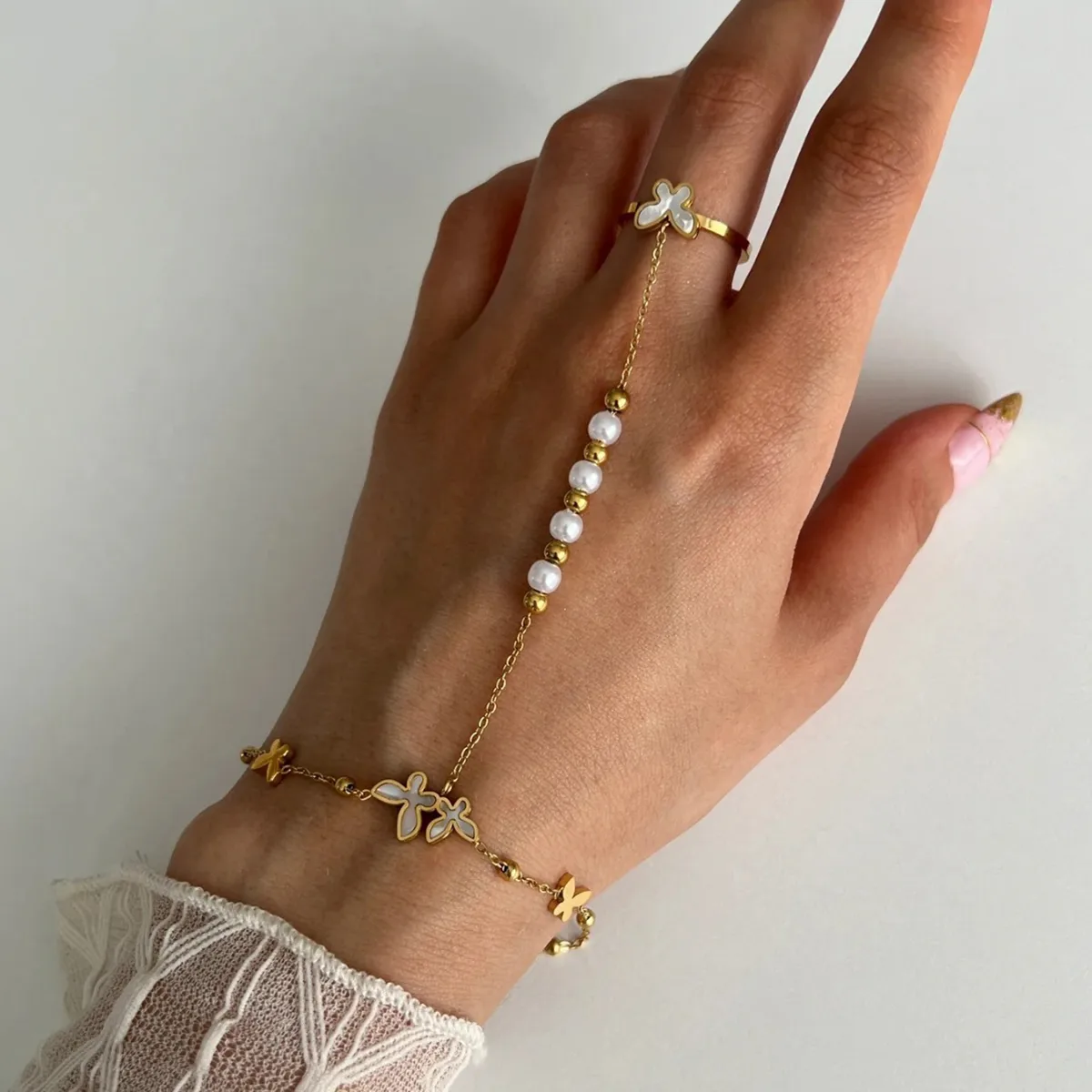Pearl Butterfly Casual Modern Style Simple Style 316 Stainless Steel  Mother Shell Bracelets Wholesale display picture 2