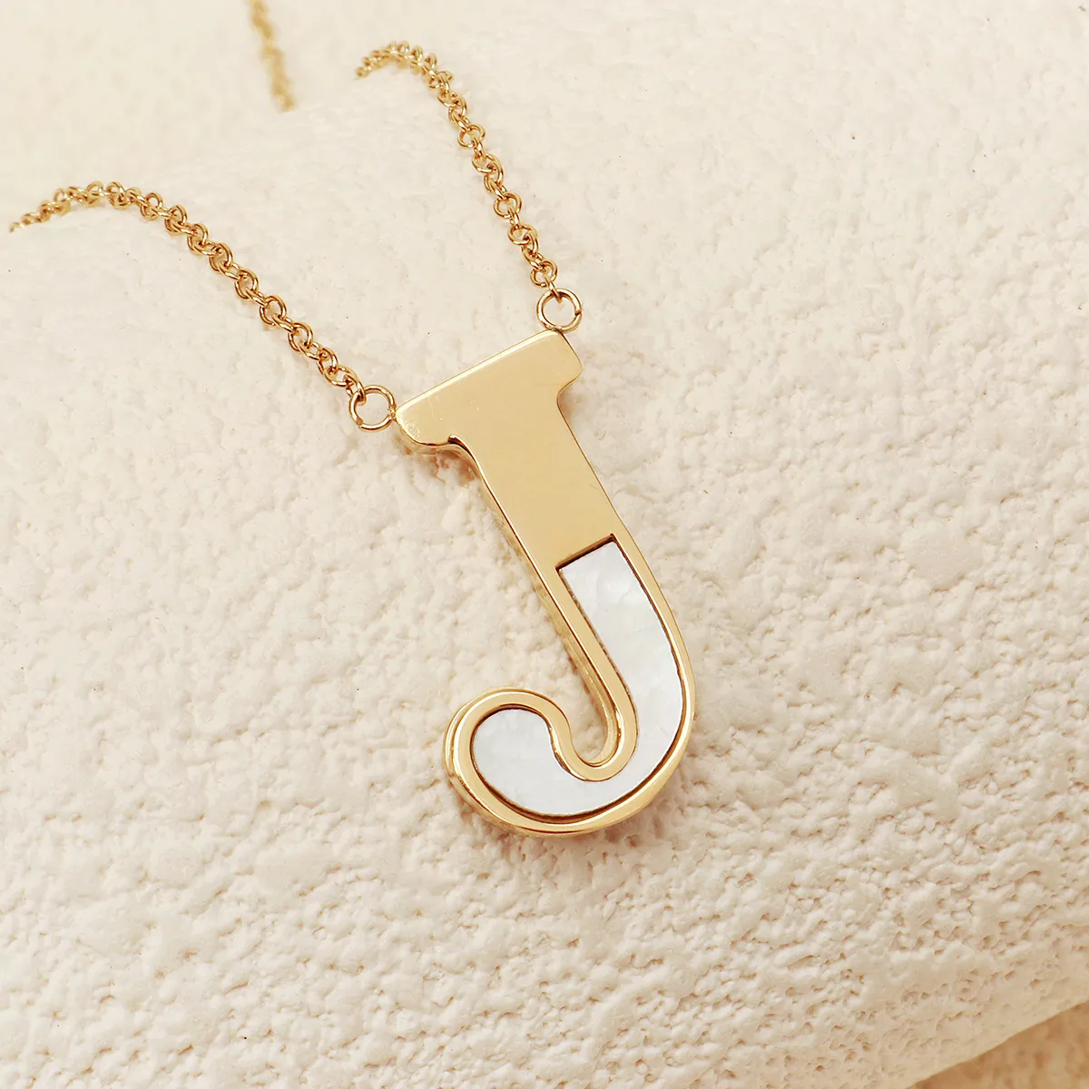Letter Lady Classic Style Commute Shell 304 Stainless Steel Pendant Necklace Lobster Trigger Clasp Closure display picture 18