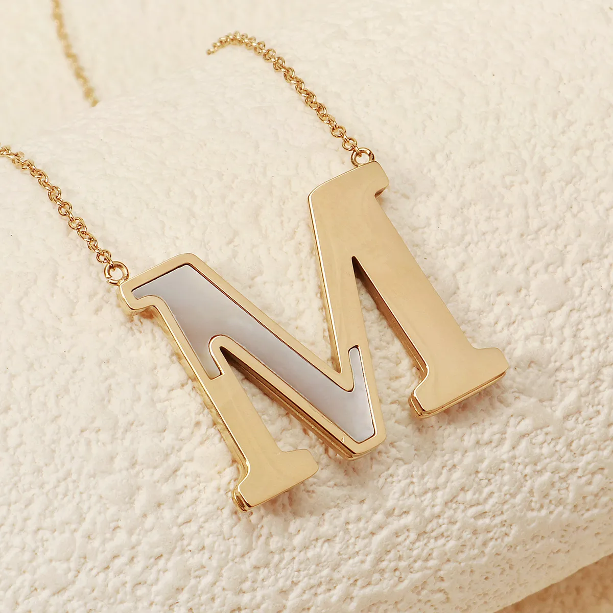 Letter Lady Classic Style Commute Shell 304 Stainless Steel Pendant Necklace Lobster Trigger Clasp Closure display picture 21