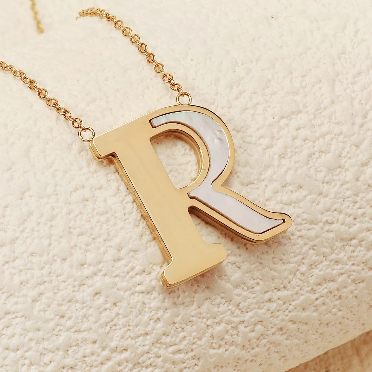 Letter Lady Classic Style Commute Shell 304 Stainless Steel Pendant Necklace Lobster Trigger Clasp Closure display picture 24