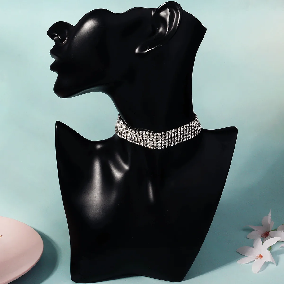 Solid Color Elegant Lady Shiny Rhinestone Copper Necklace Lobster Trigger Clasp Closure display picture 6