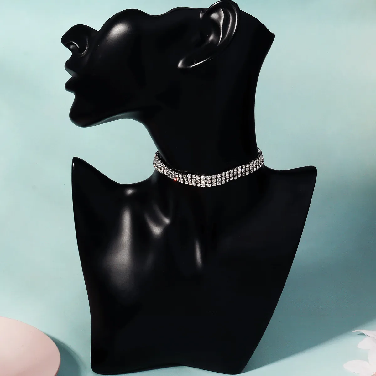 Solid Color Elegant Lady Shiny Rhinestone Copper Necklace Lobster Trigger Clasp Closure display picture 5