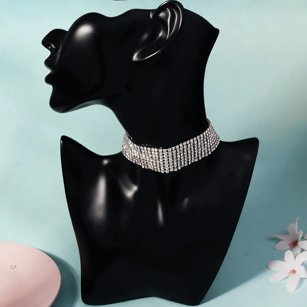 Solid Color Elegant Lady Shiny Rhinestone Copper Necklace Lobster Trigger Clasp Closure display picture 7