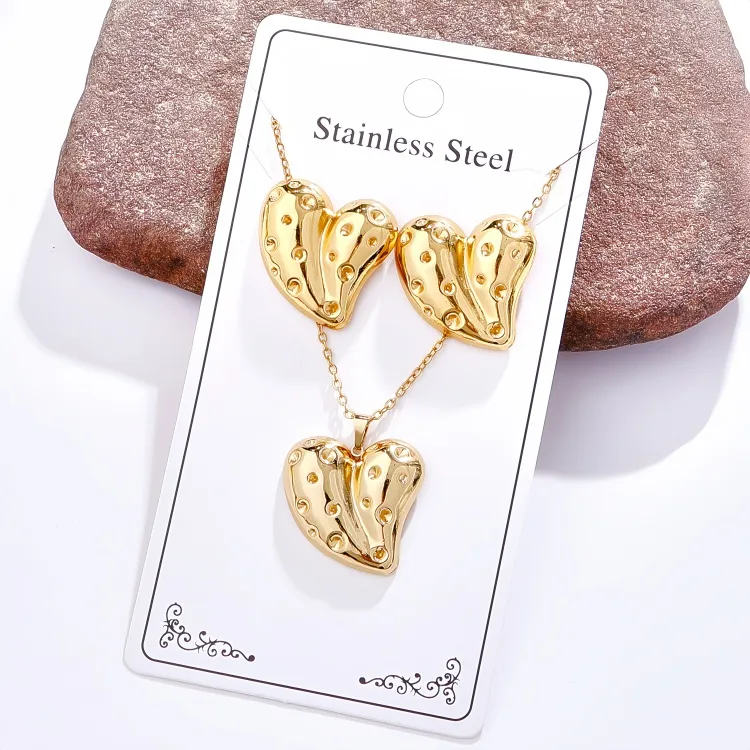 Casual Glamour Señora Acero Inoxidable 304 Geométrico Forma De Corazón Chapado En Oro K. Mujeres Conjunto De Joyas display picture 7