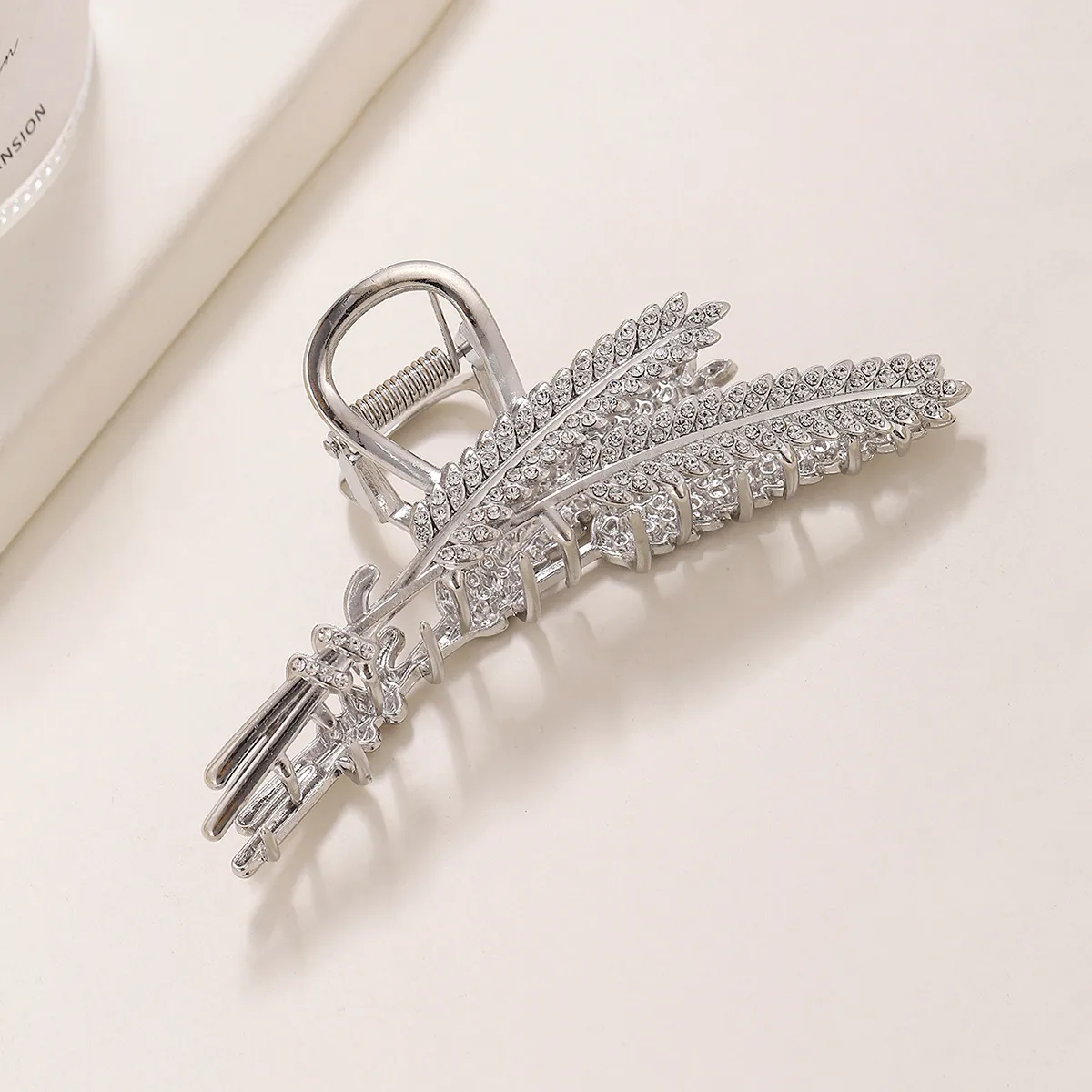 Mujeres Grano Elegante Señora Aleación Garras De Pelo display picture 5