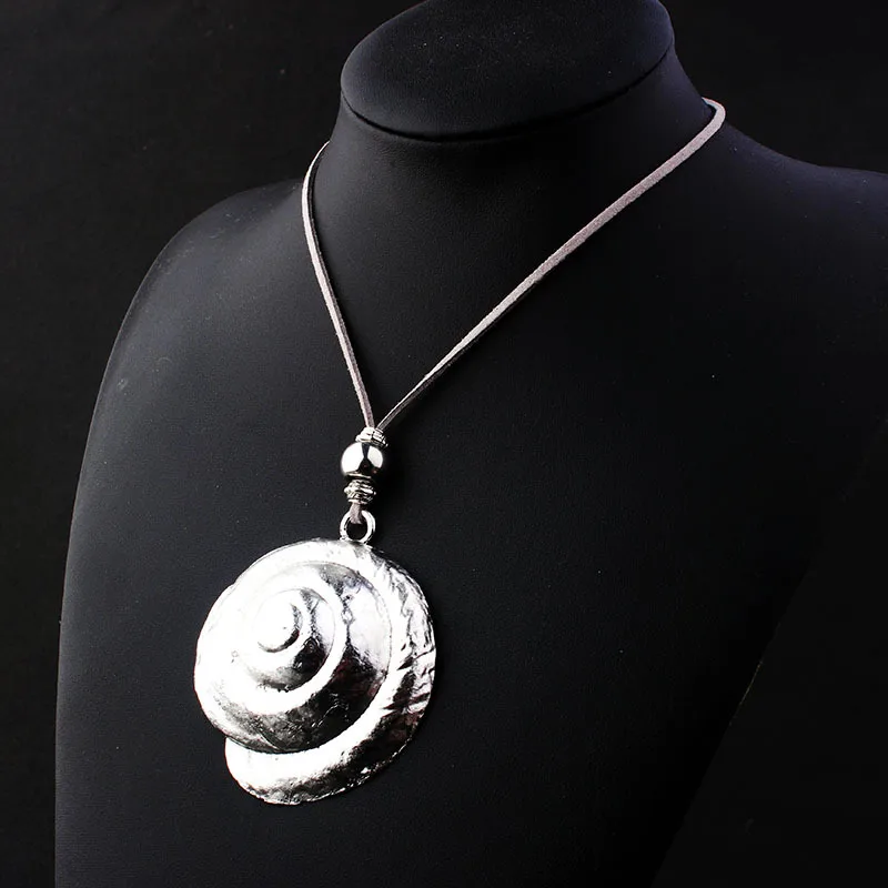 Conch Ethnic Style Alloy Pendant Necklace Wholesale display picture 11