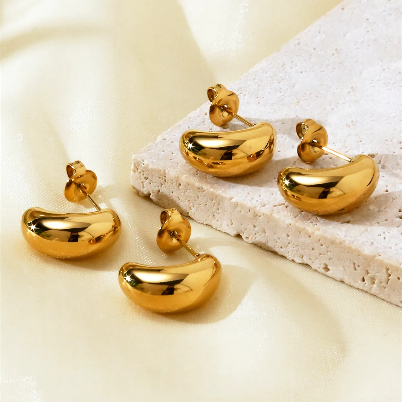 1 Pair Water Droplets Elegant Lady Simple Style 304 Stainless Steel 18K Gold Plated Ear Studs display picture 3