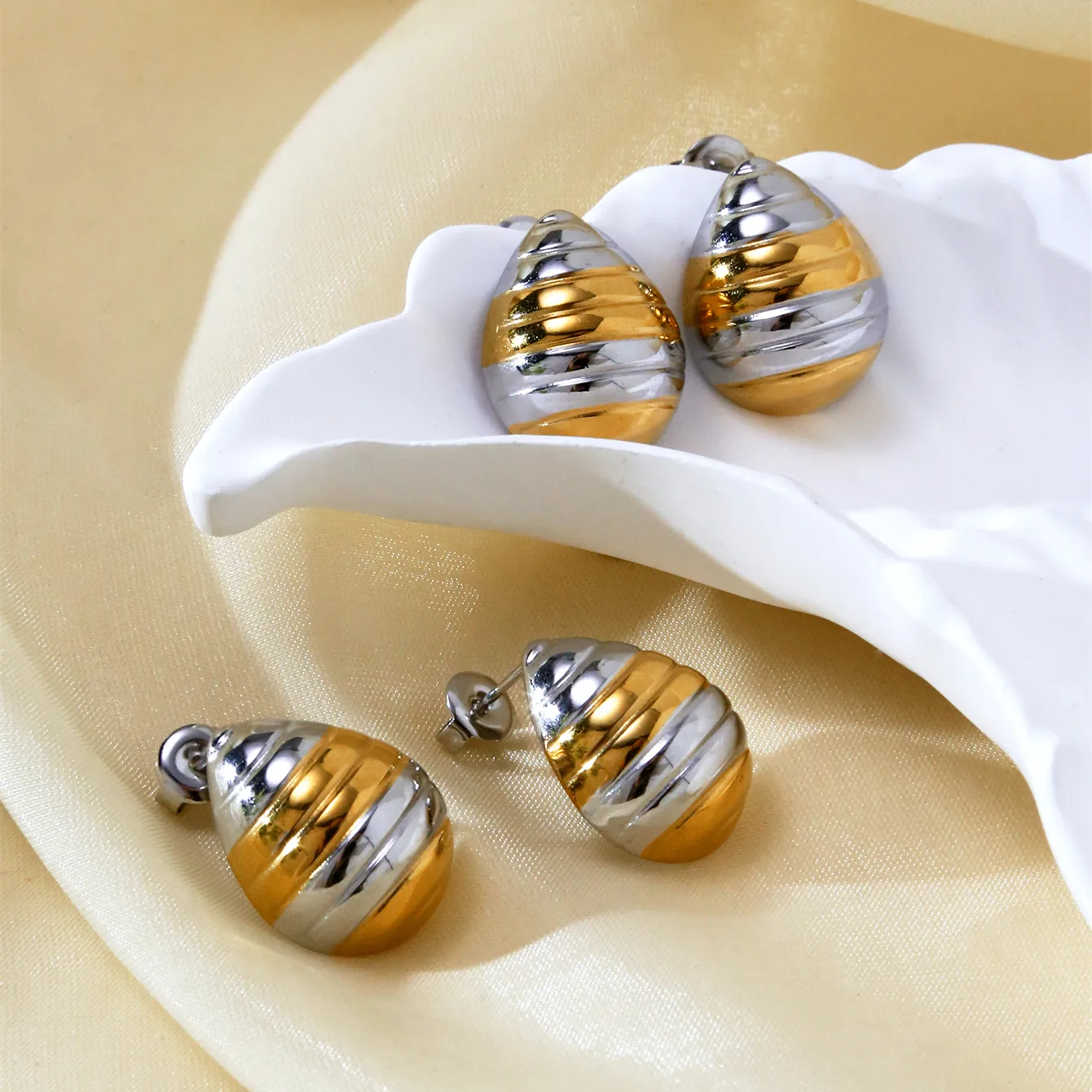 1 Pair Water Droplets Elegant Lady 304 Stainless Steel Ear Studs display picture 6