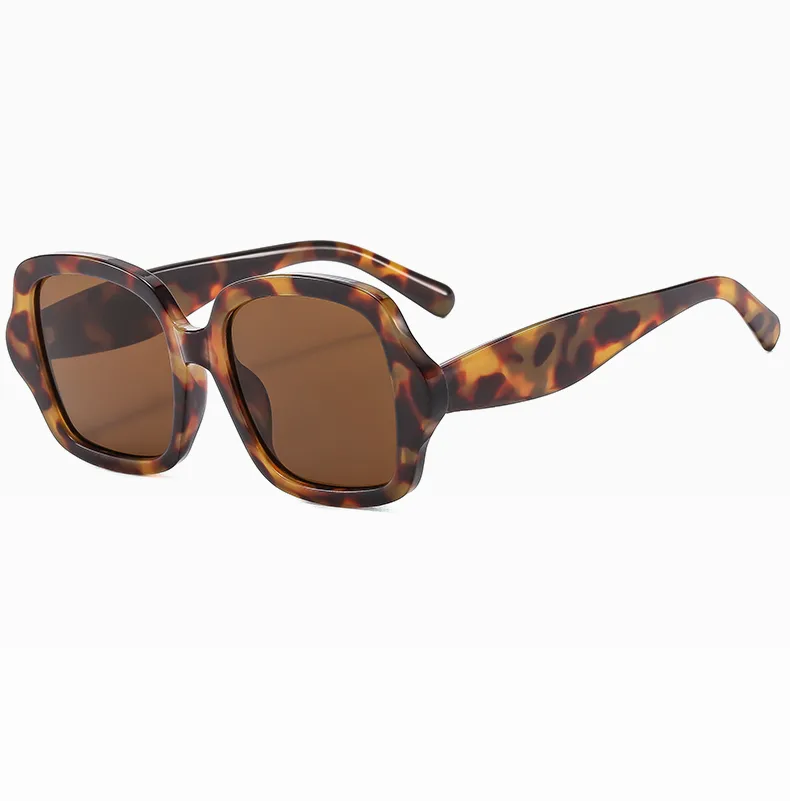 Cuadrado Casual Ropa De Calle Lentes Ordenador Personal Resina Lentes Tintados Con Degradado Fotograma Completo Gafas De Sol Mujer display picture 15