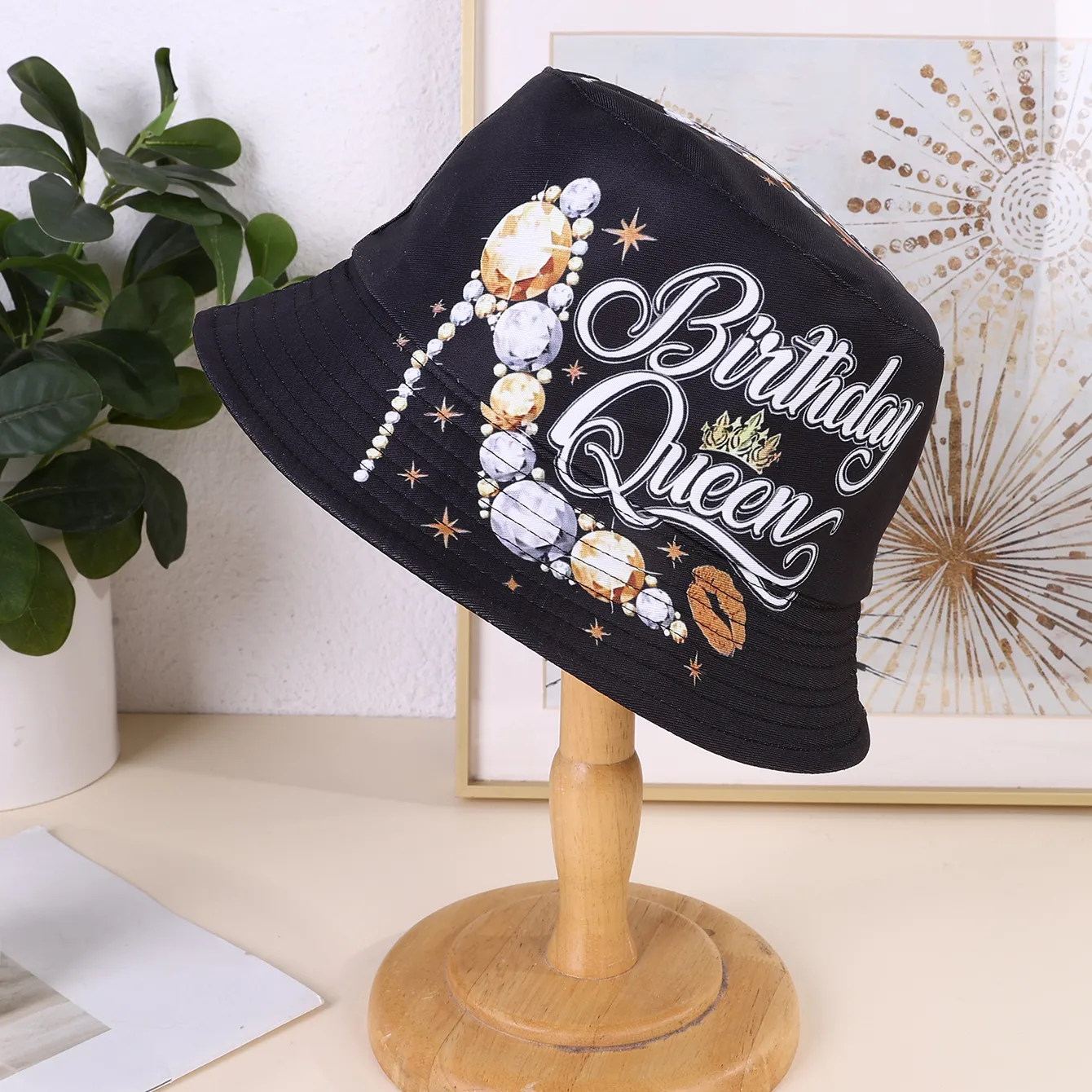 Femmes Lettre Talon Haut Avant-Toit Large Décontractée Style Bcbg Commuer Chapeau Seau display picture 3