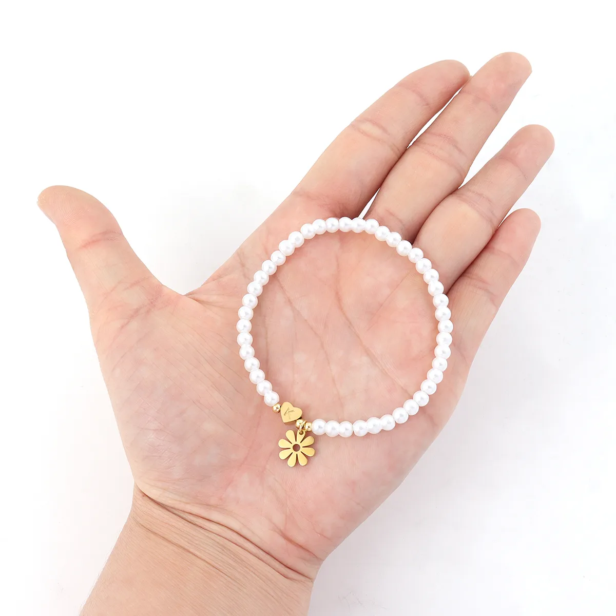 Lettre Forme De Cœur Fleur Élégant Style Simple Style Classique Acier Inoxydable 304 Perle Artificielle Bracelets De Gros display picture 4