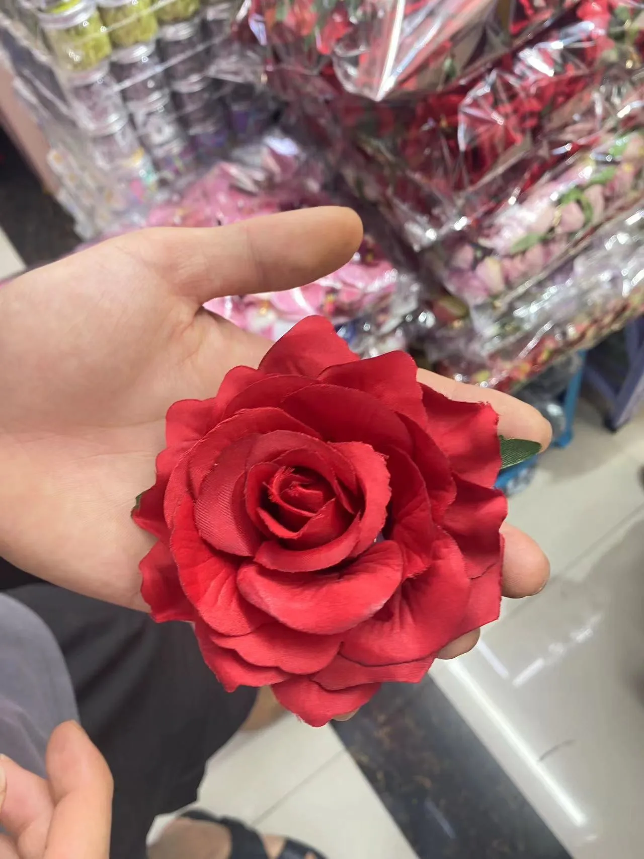 Atmosphere Red Flower Headdress Rose Barrettes Side Clip Side Hairpin Female 2024 New Large Flower Headdress Flower display picture 1
