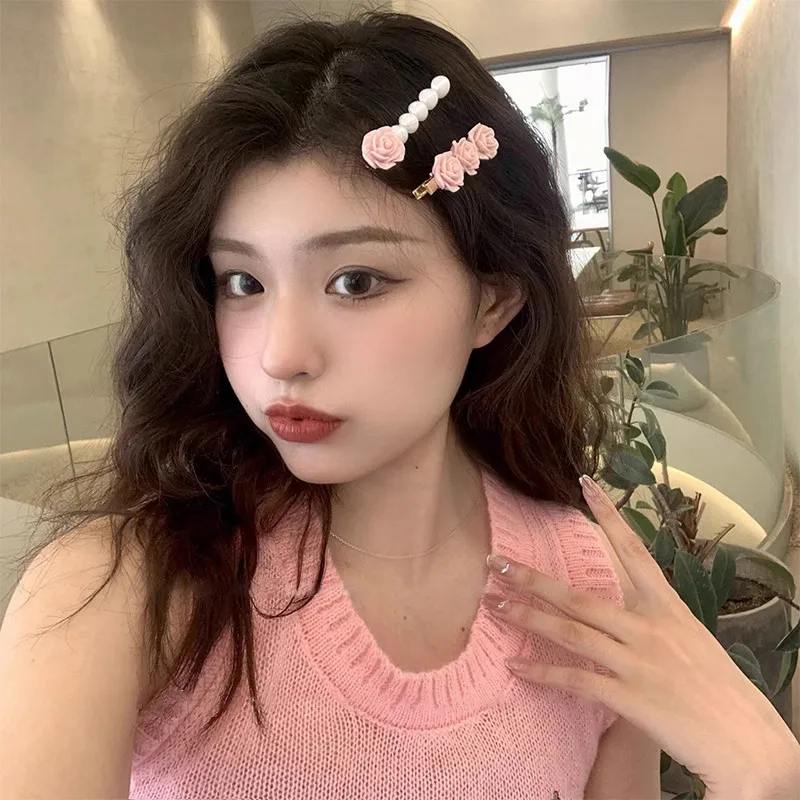 Pink Small Rose Barrettes Pearl Flower Bangs Side Clip Ins Good-looking Girl Heartbreak Hair Clips Hair Accessories display picture 2