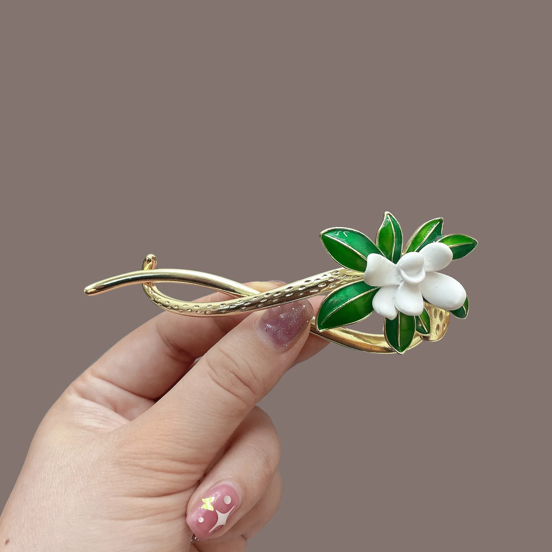 Pinza De Plátano De Flores De Perlas Vintage, Broche De Mariposa De Metal De Alta Calidad, Broche De Pelo De Red Rojo Antiguo, Elegante, Al Por Mayor display picture 5