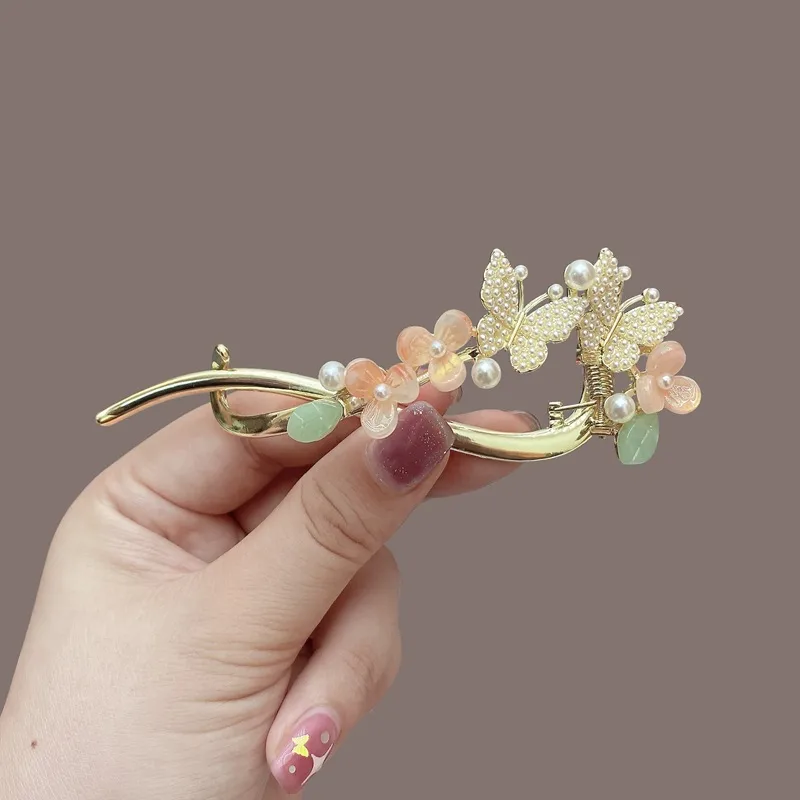 Vintage Pearl Flowers Banana Clip High-Grade Metal Butterfly Net Red Barrettes Antique Coiled Hair Elegant Hairpin Wholesale display picture 9