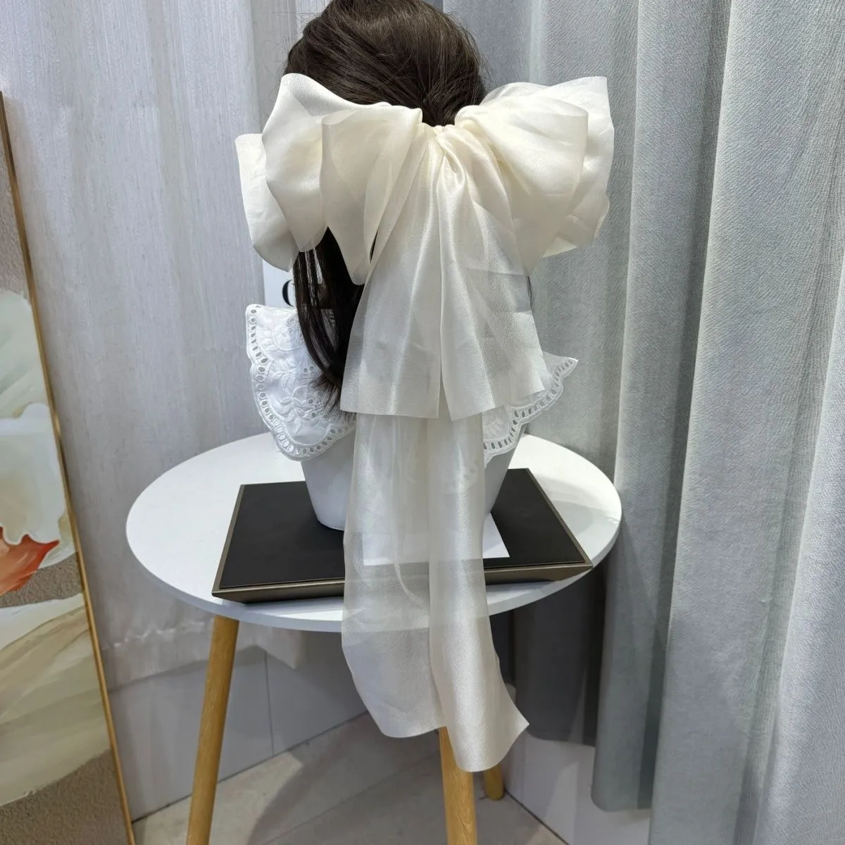 Princess On The Run ~ Fairy Temperamental Big Bow Headwear Back Spring Clip Long Ribbon Hairpin Hair Accessories display picture 4