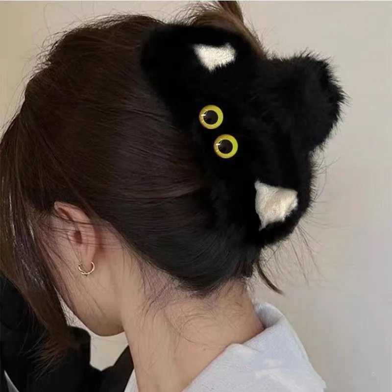Chaton En Peluche Grip Femmes Automne Et Hiver Grand Requin  Ancien Rouge  Nouveau Updo Pince À Cheveux Carte De Cheveux Coiffe display picture 2