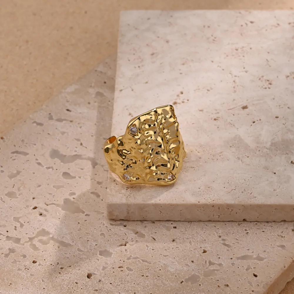 Géométrie Décontractée Style Moderne Le Cuivre Plaqué Or 18K Anneau Ouvert Polissage display picture 1