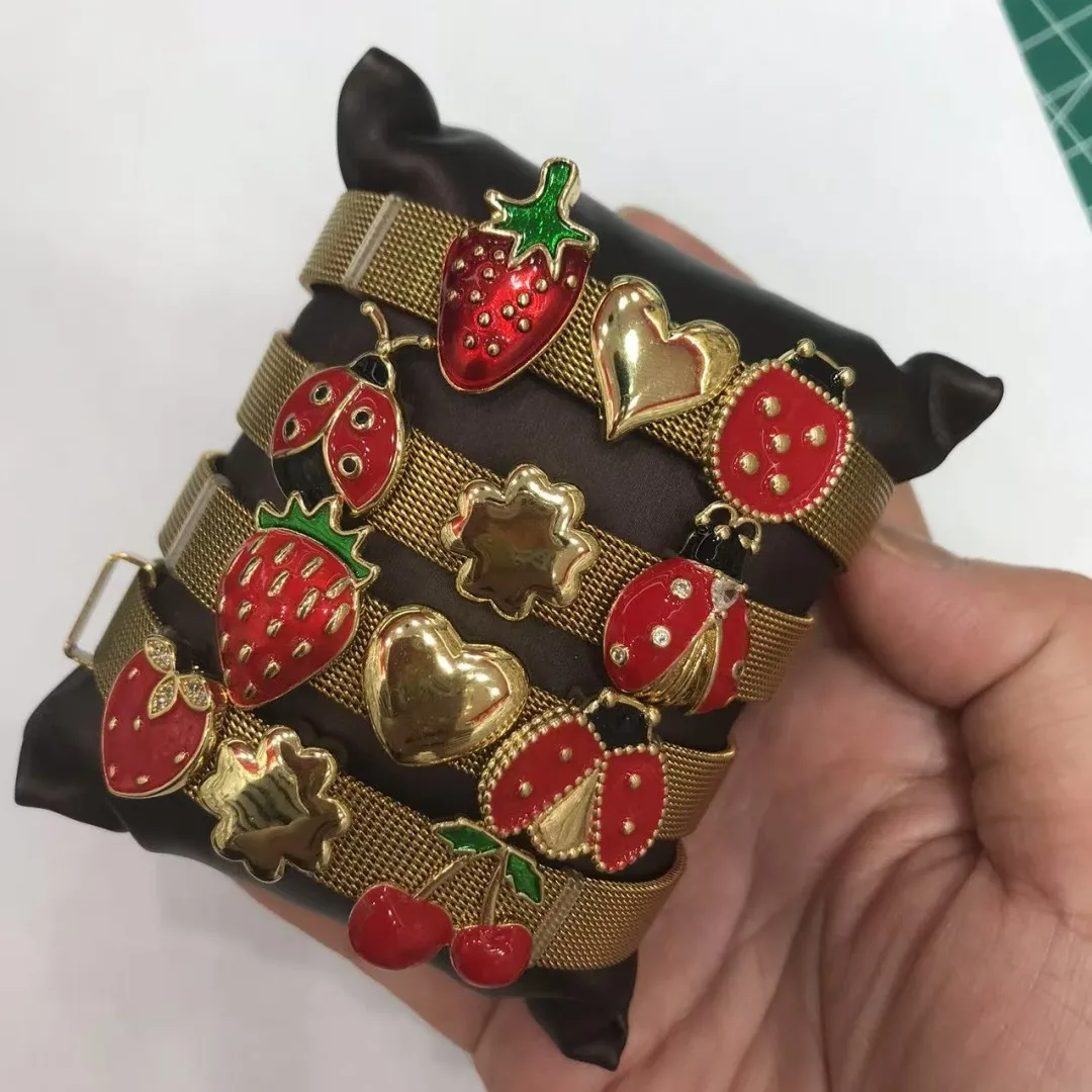 Four Leaf Clover Cherry Heart Shape Casual Modern Style Artistic Zircon Copper 18K Gold Plated Bracelets Handmade Polishing Enamel Buckle display picture 1