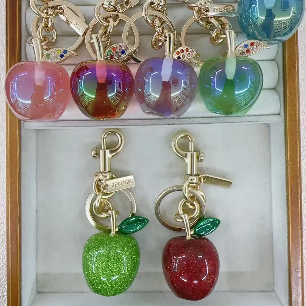 Cute Simple Style Crystal Copper Apple Polishing Plating Unisex Keychain display picture 3