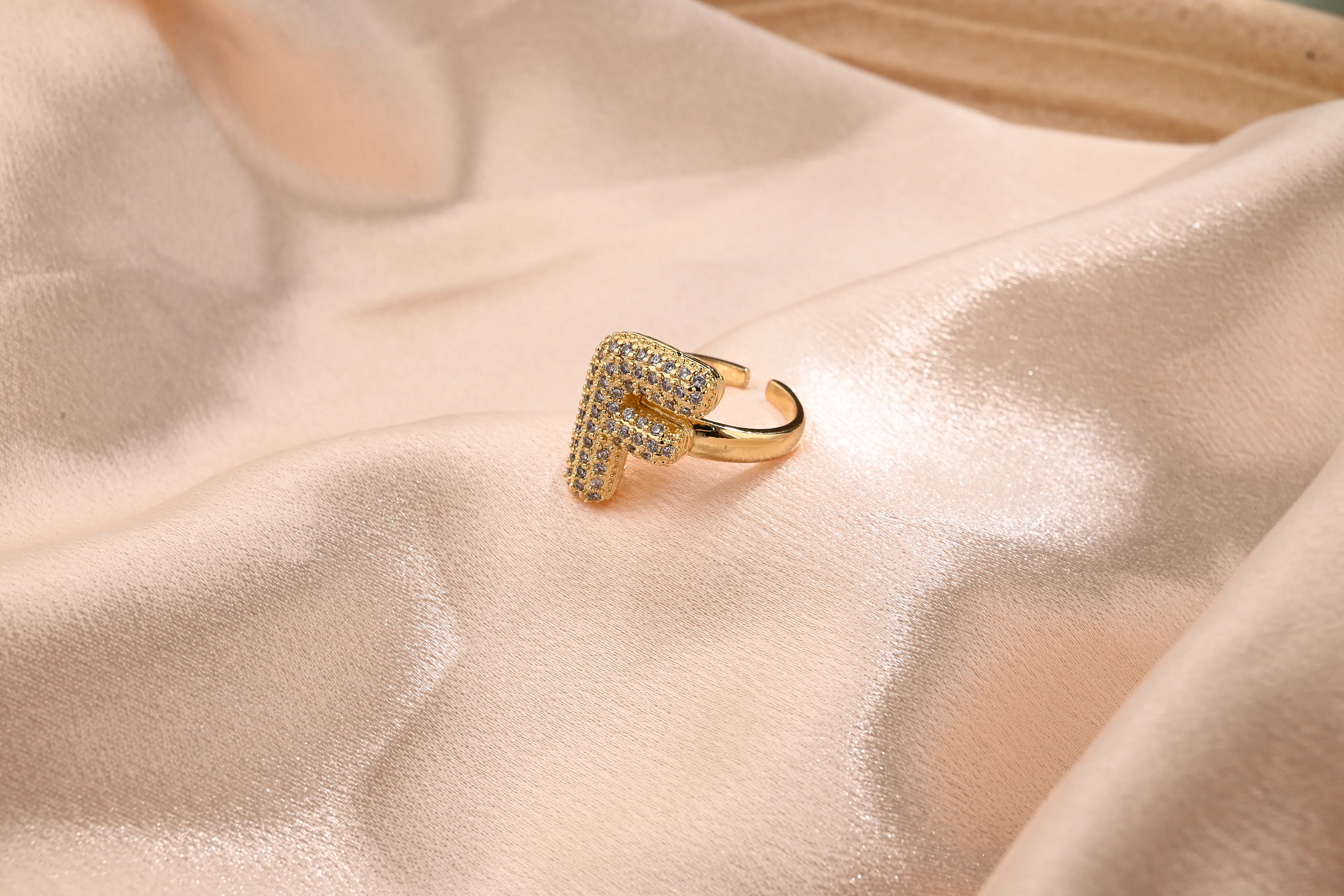 Letra Casual Vacaciones Circón Cobre Chapados En Oro De 18K Anillos Pulido Embutido display picture 8